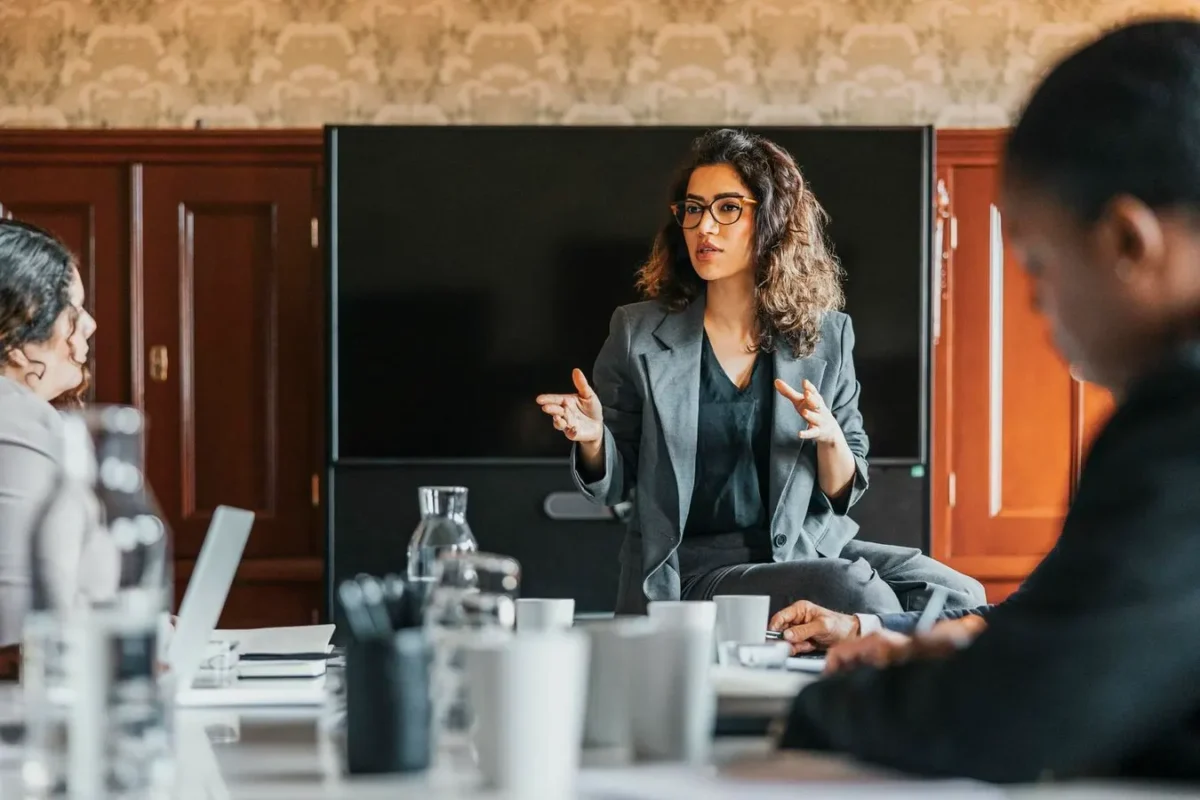 5 Chuyển Đổi Tư Duy Lãnh Đạo Giúp Thúc Đẩy Chuyển Đổi AI