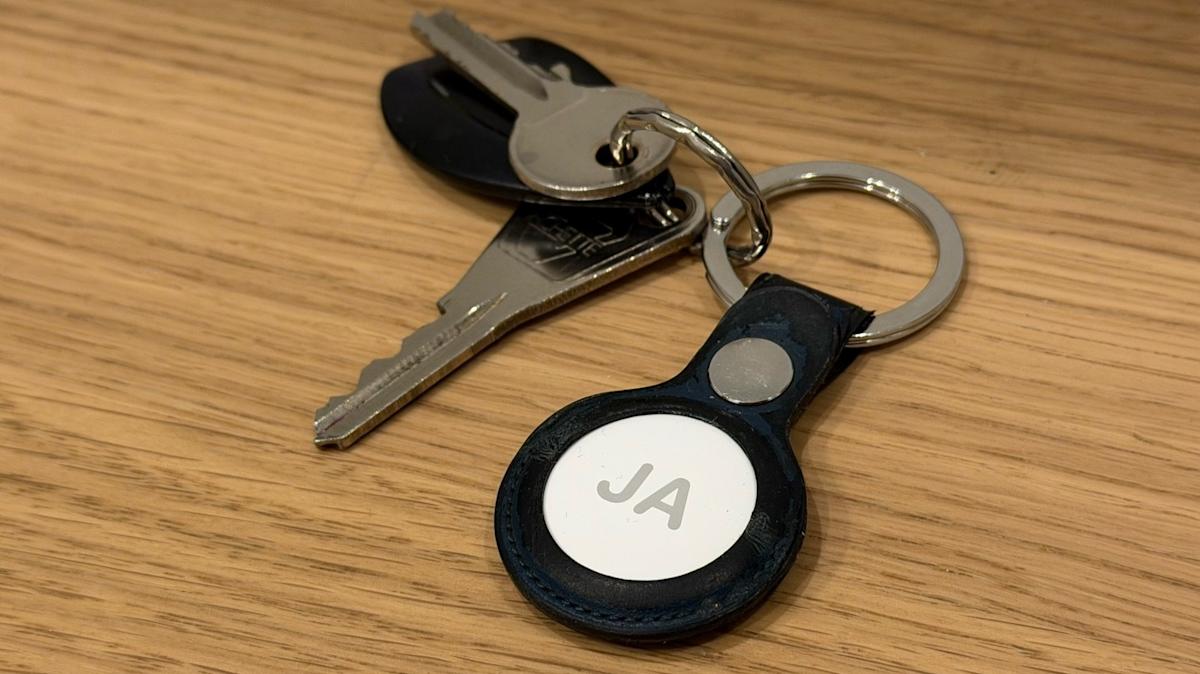 **Apple AirTag 2 – Có Nên Mua Không?**