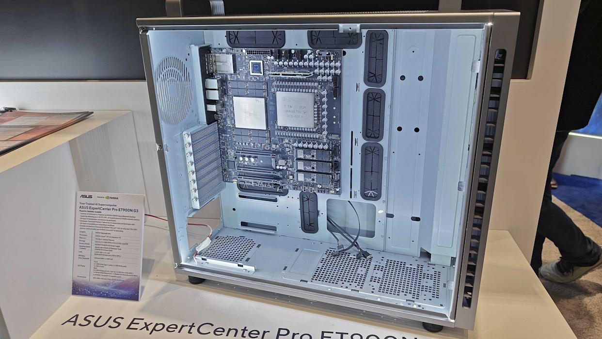 **Asus ExpertCenter Pro DGX Station**