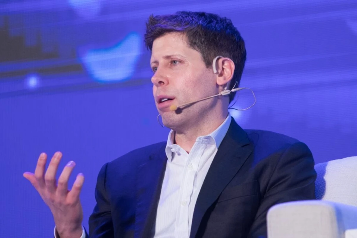 **“Hoàn toàn không đúng. Hoàn toàn điên rồ,” Giám đốc điều hành OpenAI, Sam Altman bác bỏ cáo buộc ChatGPT tiêu thụ nước — Kêu gọi chuyển sang năng lượng hạt nhân, gió hoặc năng lượng mặt trời một cách nhanh chóng**