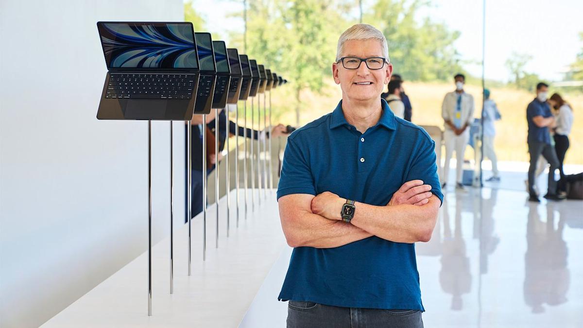**Tim Cook Rời Vị Trí: Những Thành Tựu Và Sai Lầm**