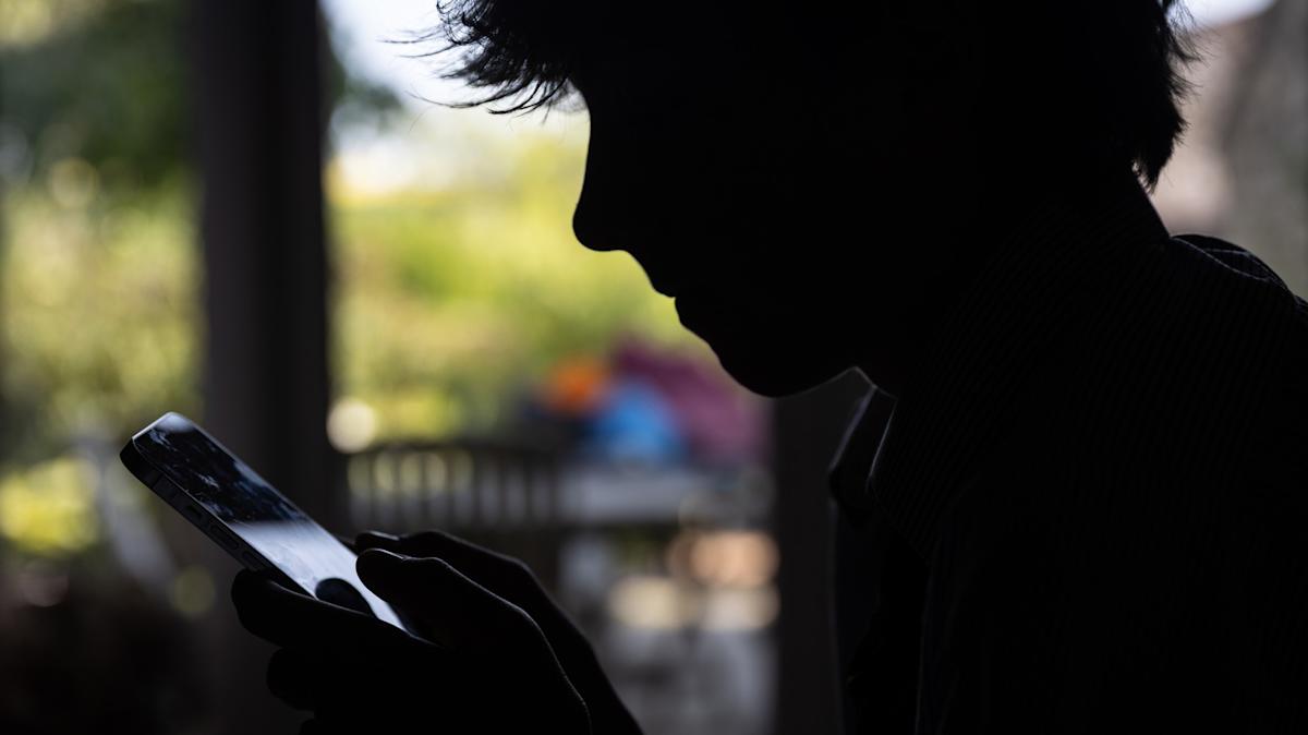 **Apple khắc phục lỗ hổng trên iPhone cho phép FBI truy cập các thông báo đã xóa**