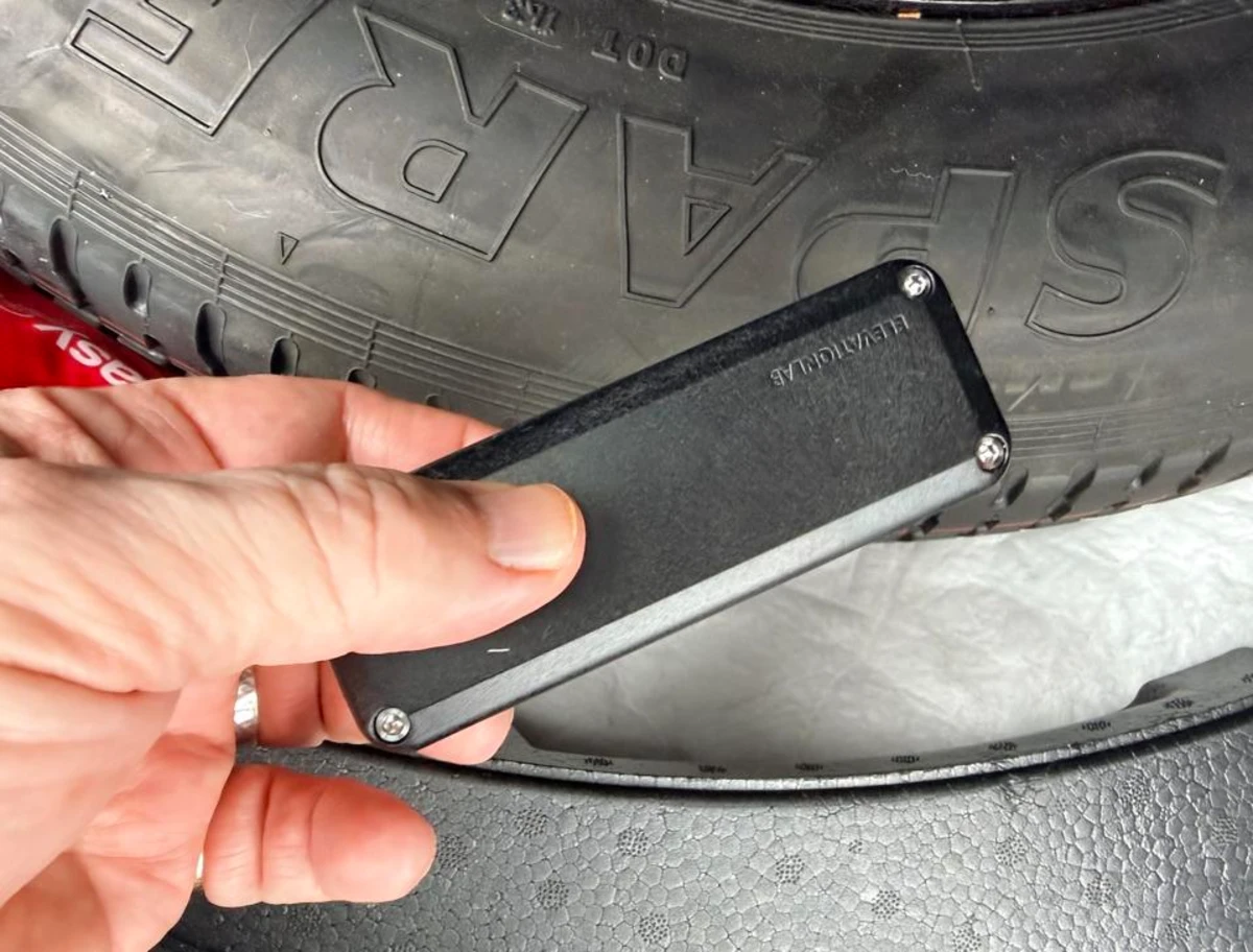 **Hộp thời gian Elevation Lab cho AirTag**