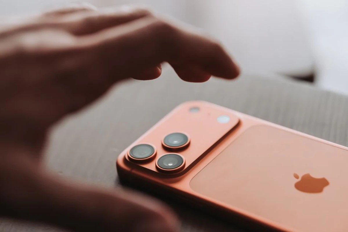 **Tiêu đề Tin tức Apple: iPhone 18 Pro, iPhone Air, iOS, MacBook Neo, Mac Mini**