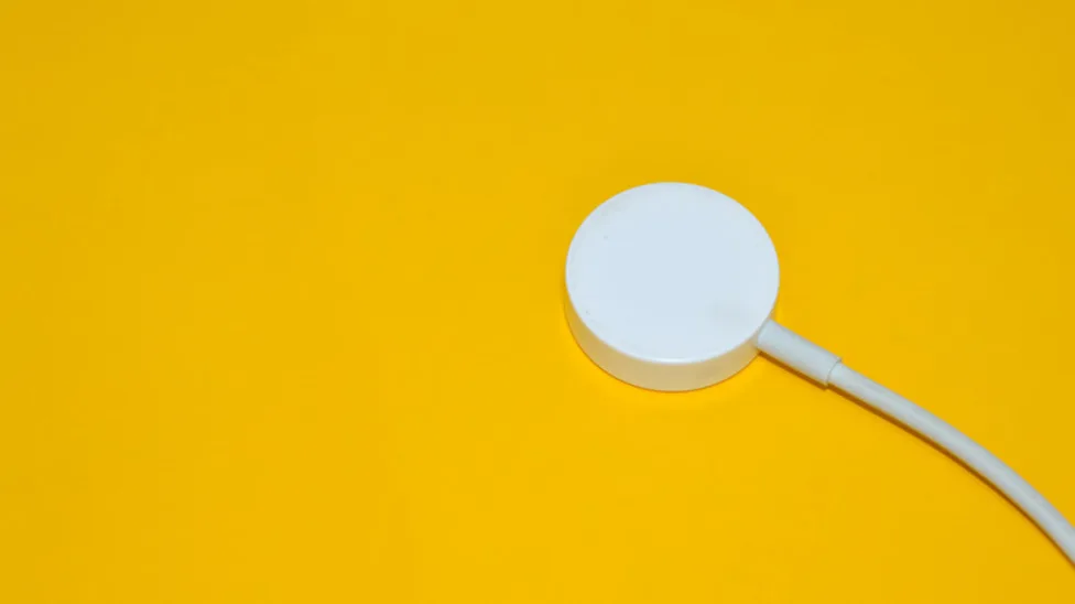 **Bộ sạc Apple Watch cũng có thể sạc AirPods**