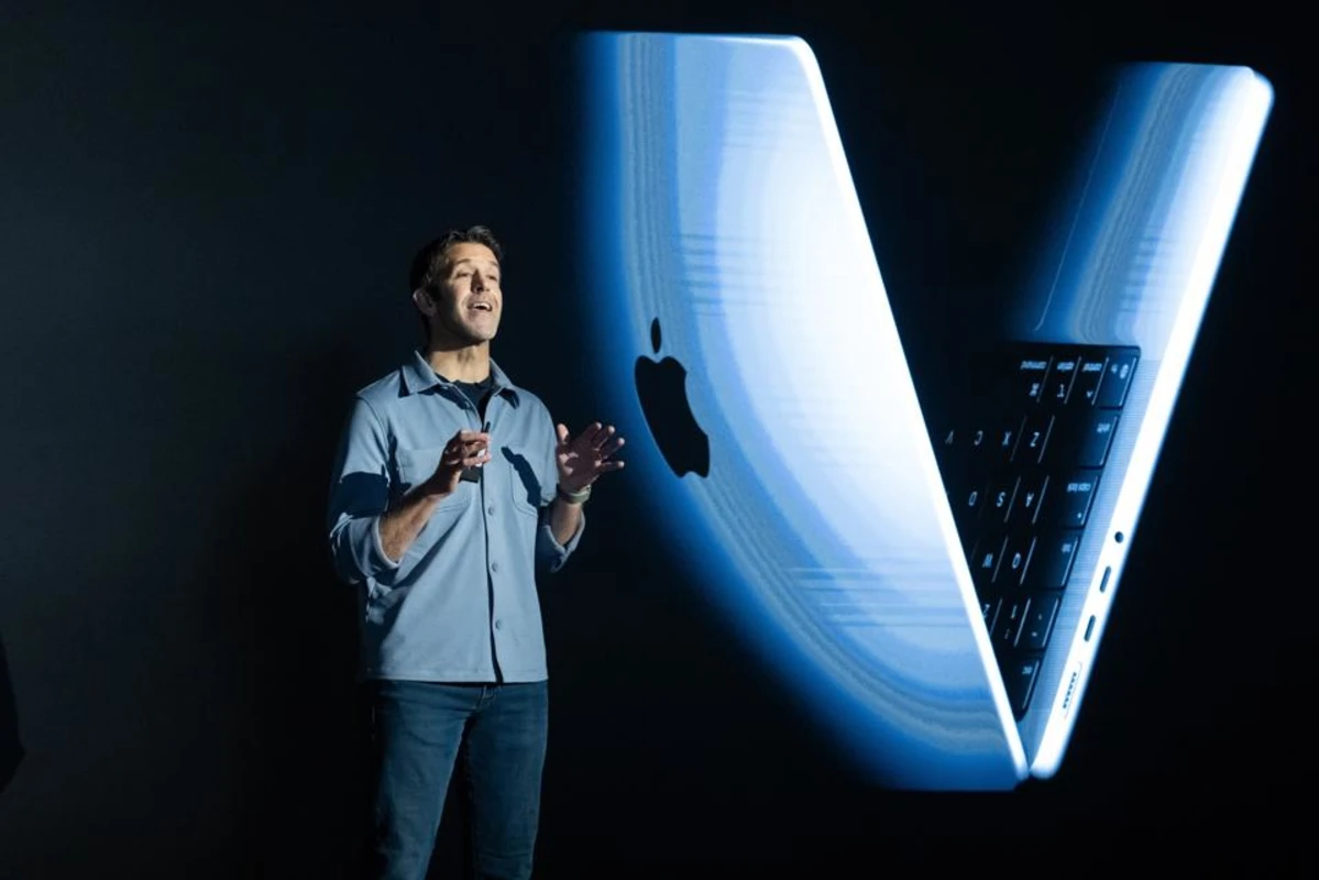 **Tin tức Apple: Tim Cook từ chức, John Ternus lên nắm quyền, iPhone 18 Pro, MacBook Neo và bài toán thiếu hụt RAM**