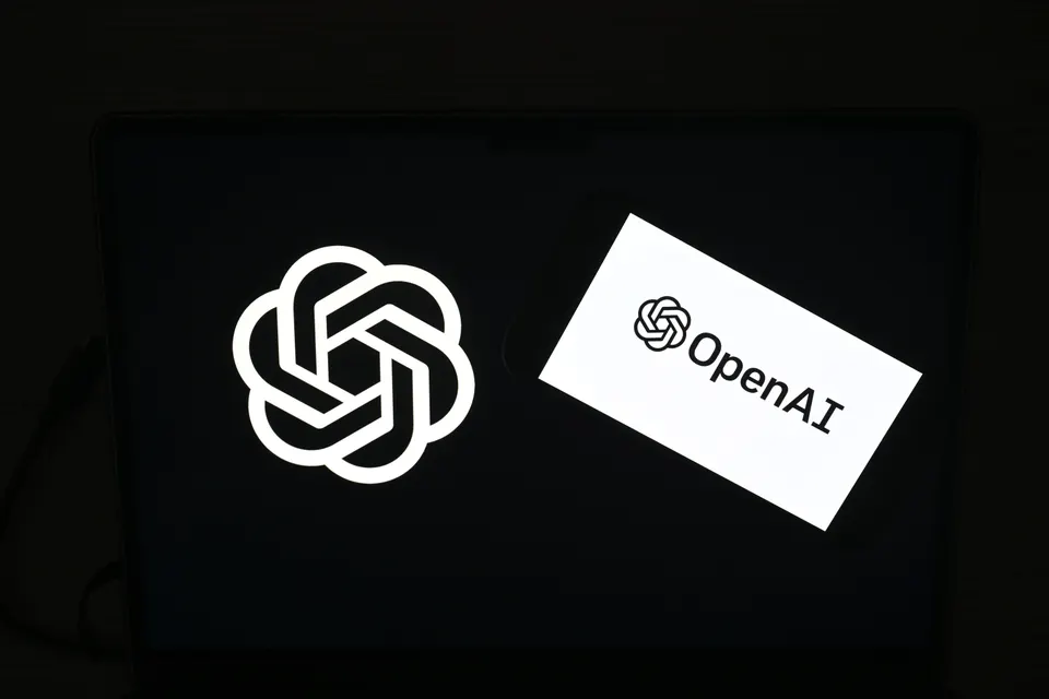 **OpenAI Tự Hào Về AI Đệ Quy: 3 Ví Dụ**