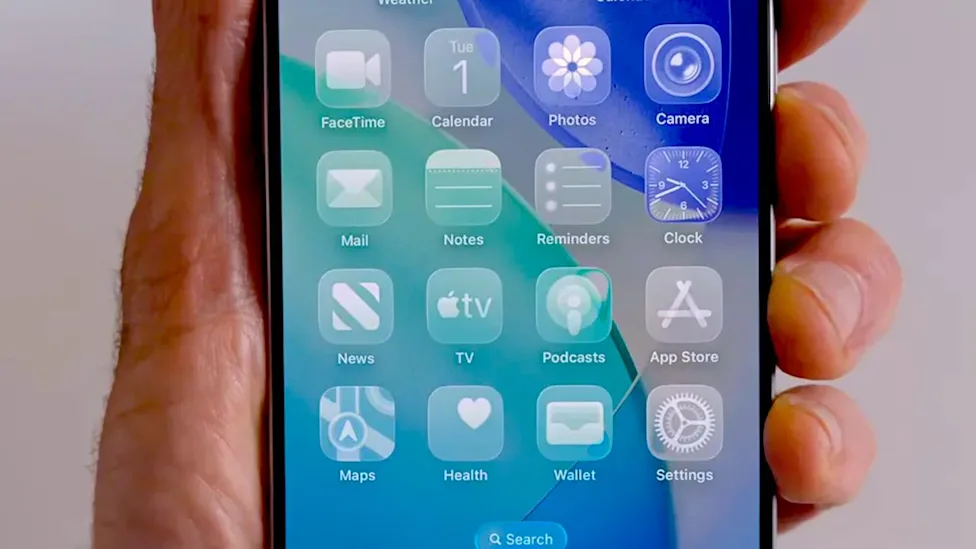 **iOS 27 loại bỏ điểm phản chiếu và thêm thanh trượt điều chỉnh độ trong suốt**