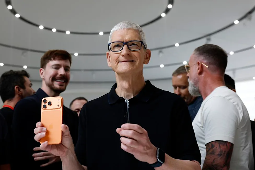 **Tiêu đề tin tức Apple: iPhone 18 Pro, iPhone Air 2, iOS 27, iPad, MacBook**