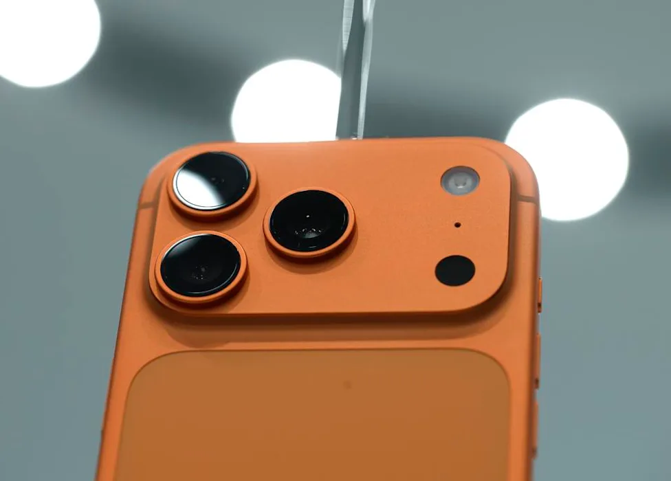 **Apple iPhone 17 Pro**