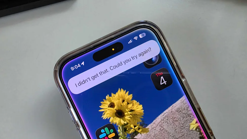 **Năm việc Apple cần làm để khôi phục niềm tin vào Siri**