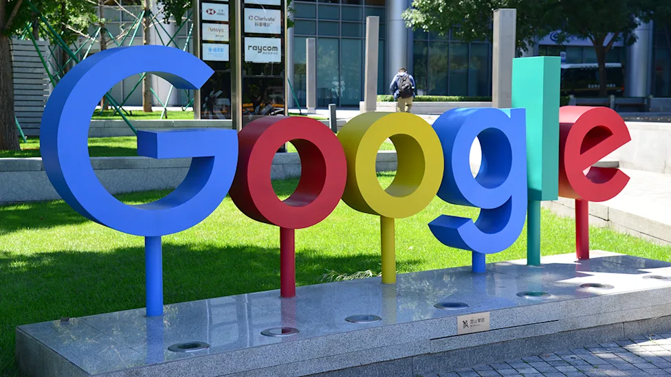 **Google ra mắt nghiên cứu toàn cầu về hàng triệu cuộc trò chuyện AI nhằm hiểu cách mọi người sử dụng trí tuệ nhân tạo**