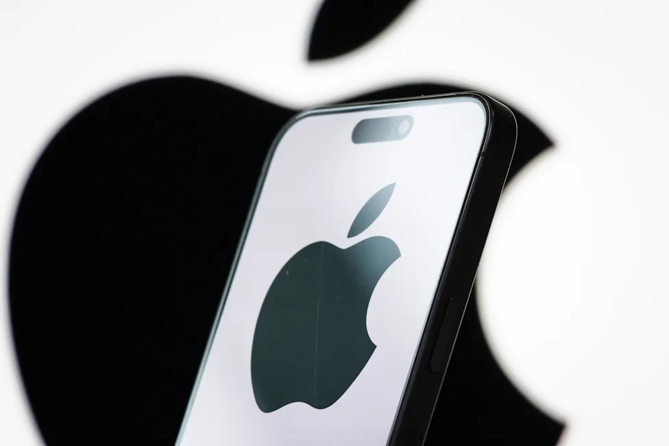 **Tính năng Hide My Email của Apple để lộ địa chỉ email thực**