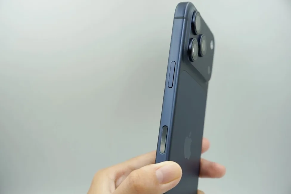 **iPhone 18 Pro Max được cho là có dung lượng pin 5.425 mAh**